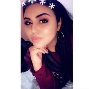 Meet your Posher, Alejandra